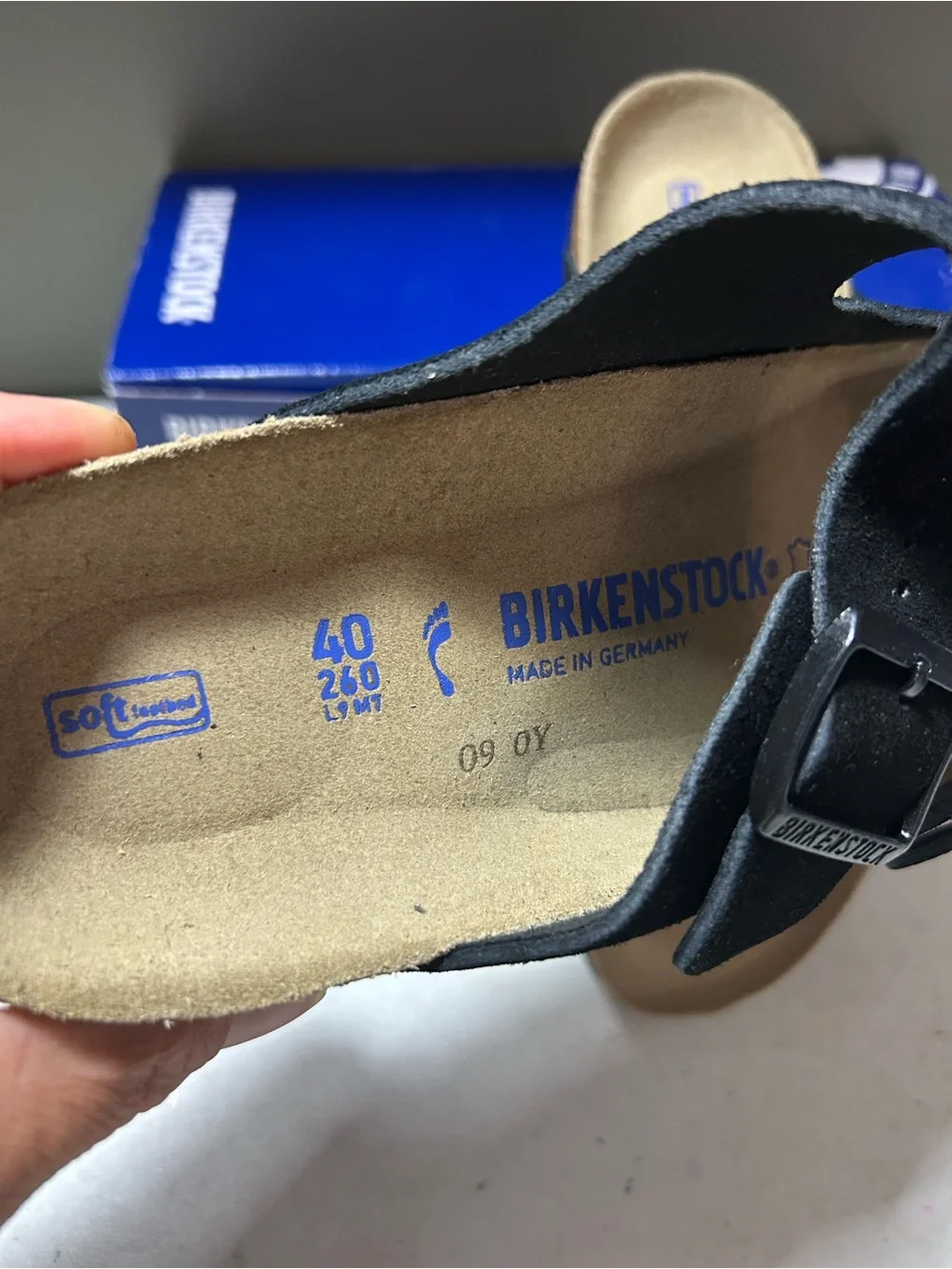 New Birkenstock Arizona women’s black suede sandals size 40 EU 9-9.5 Narrow